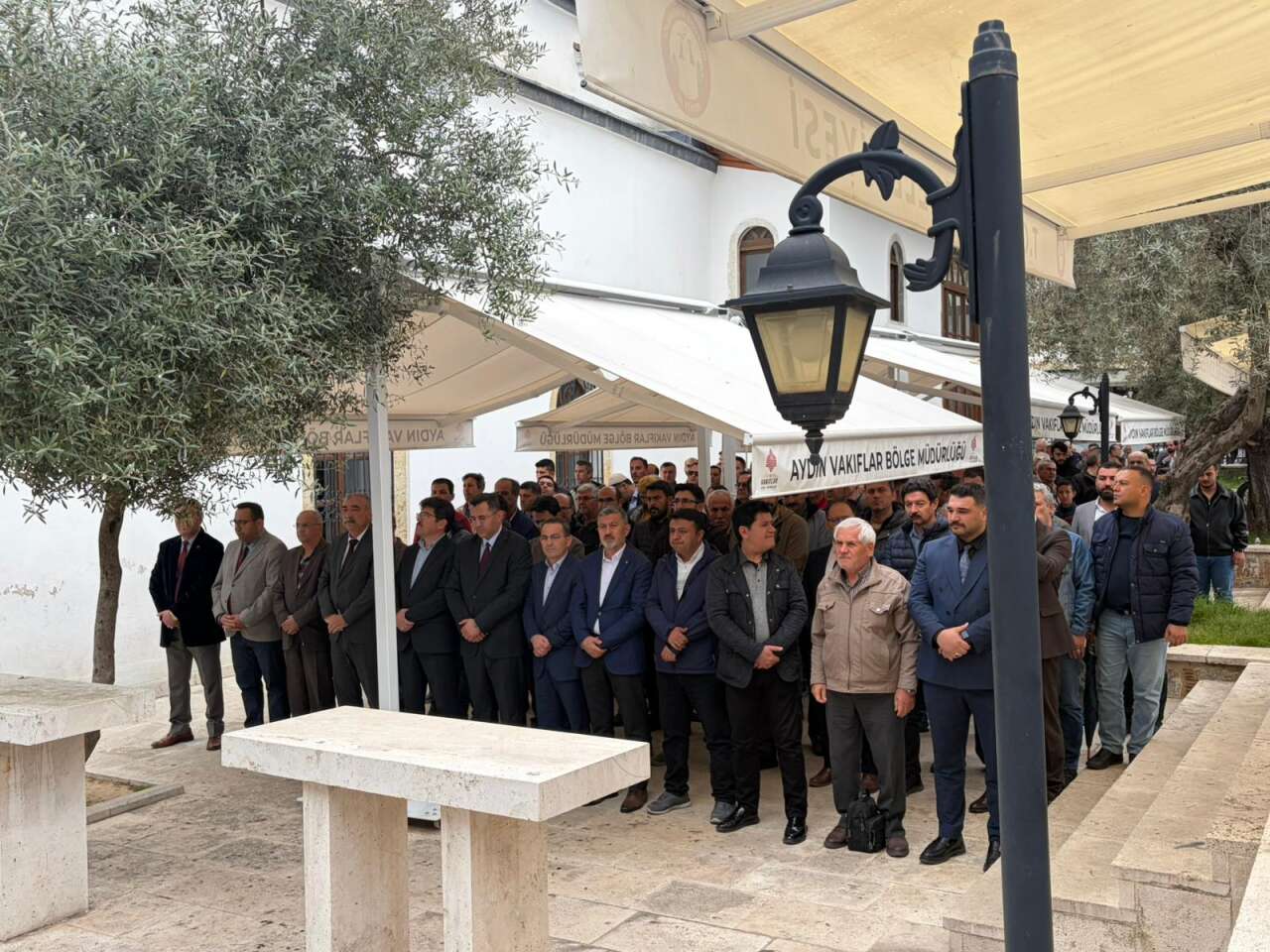 Kahramanmaraş’ta Hayatını Kaybeden Öğrenci Ve Öğretmenler İçin Gıyabi Cenaze Namazı Kılındı 1